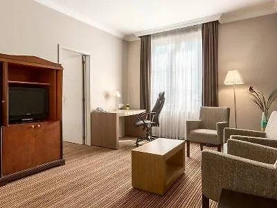 Hotel Nh Brussels Carrefour De L'Europe 4*,